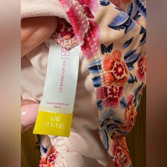 No Boundaries Swimsuit Size 11-13 Geometric Pattern - Picture 4 of 4